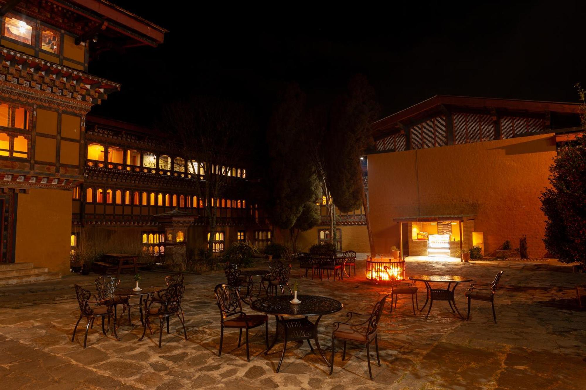 Hotel Olathang พาโร ภายนอก รูปภาพ
